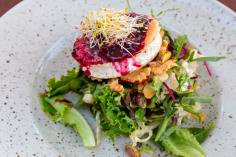 Ensalada de queso de cabra